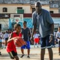 Preminuo Dikembe Mutombo, košarkaš "veći od života"