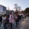 (FOTO, VIDEO) Za našu decu, ali sad stvarno: Vaspitači u prvoj protestnoj šetnji