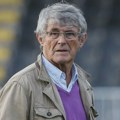 Bora Milutinović „pumpa“ u Kini: Legendarni trener poslao podršku studentima (FOTO)