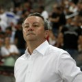 Kad trener umisli da je Brus Li, pa se obruka: Ljubimac navijača Zvezde u centru haosa, žestoke tuče obeležile finale Kupa…