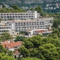 Počelo rušenje čuvenog Titovog letovališta: Nekada ugošćavao svetske zvezde, sada ga čeka velika promena