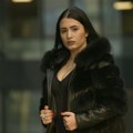 „Udarali su me stolicom i nabijali mi flašicu u vrat“: Zorana Mićanović o vršnjačkom nasilju koje je trpela
