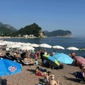 Čizkejk 15 evra, a tek pečenje...Užičanka u šoku zbog cena u Budvi: "Spremamo hranu u apartmanu"