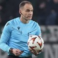 Nenad Minaković sudi meč između fudbalera Škotske i Švajcarske u Ligi nacija