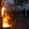 Totalni karambol širom Francuske: Uhapšeno skoro 1.000 demonstranata; Opljačkane radnje VIDEO