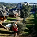 Ovo udruženje predlaže da se pusti još 150.000 vaučera za besplatan odmor u Srbiji, evo i zašto
