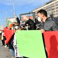 „Plaćenici ruše, narod brani“: Protest ispred hotela Jugoslavija, građani izneli zahtev Milenijum timu