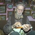 Mihajlo i u 86. Radi goblene! Hekla i veze od svoje jedanaeste, a ponos mu je Tajna večera, radio je godinu dana! Mnogi hteli…