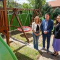 ZA BEZBRIŽNU DEČJU IGRU: Donacija Fondacije Mozzart stigla Sigurnoj kući u Vranju