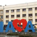 (VIDEO) Zamenik gradonačelnika Čačka automobilom na građane