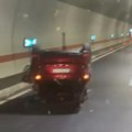Automobil ostao prevrnut nasred tunela Drama na auto-putu Miloš Veliki: Stvaraju se veliki zastoji, na licu mesta Hitna pomoć…