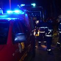 Jeziv snimak automobila koji gori na auto-putu: Plamen bukti, vatra se širi na sve strane