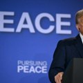 Tramp se izlanuo: Putin želi...; Nije znao da je mikrofon uključen? VIDEO