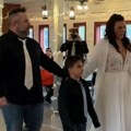 Mladenci ušli u salu i ostali šokirani, ono što ih je dočekalo nisu ni sanjali: "Zar smo ovo zaslužili?"