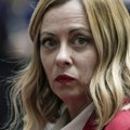 Meloni prodaje na aukciji poklone stranih lidera: Tepisi, nakit, cipele od pitona, predmeti vredni više od 300 evra