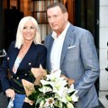 Наша певачица доживела шок кад је ухватила мужа са другом женом у кревету! Венчали се после 25 година, а сад проговорила о…