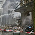 Eksplozija u stambenoj zgradi izazvala požar u holandskom gradu Vurdenu