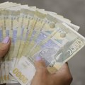 Građani Srbije nikad zaduženiji, dugovi rastu skoro dvostruko brže od plata: Za šta najviše uzimaju keš kredite