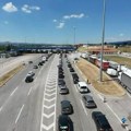 Bez ozbiljnijih gužvi na granicama: Najduže se čeka na ovom prelazu