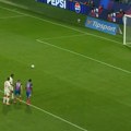 Kakav šok za Zvezdu: Plzenj dobio dva penala za 7 minuta, Mateus jedan odbranio (video)