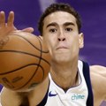 Surovi NBA - Dalas posle 12 sezona otpustio Dvajta Pauela