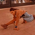 (Video): Ana Nikolić ne prestaje da šokira ponašanjem: Pevačica objavila snimak sa ćerkom, ljudi u neverici gledaju šta…