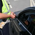 Policija oduzela “Pasat” od vozača koji je u Tutinu izazvao saobraćajnu nezgodu