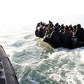 Пронађена тела четири мигранта, 52 особе спасене код обала Туниса
