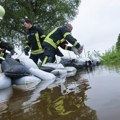 Poplave u Nemačkoj: Evakuacija u okrugu Pfafenhofen, stradao vatrogasac