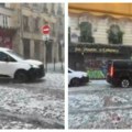 Oluja tukla prestonicu, sve se zabelelo Pucale i šoferke u omiljenom gradu Srba,, ljudi bežali u zaklon od grada (video)