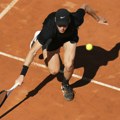 UŽIVO Siner uz neočekivan pad do 1/8 finala