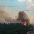 Požar na deponiji „Golo brdo“: Vetar otežava gašenje, opasnost po okolno šumsko područje