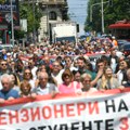 „Penzije će od decembra biti uvećane 12 odsto, trgovci prerano počeli s trikovima, misle da su mudri“