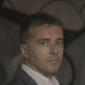 Manojlović: Režim pokušava da ideološkim podelama uspori promene