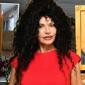 Kandilo ispred ikone, na stolu slavski kolač i žito: Lidija Vukićević proslavlja Svetu Petku, pokazala kako je uredila dom za…