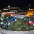 Poljoprivrednici traktorima blokirali prilaz aerodromu u Belgiji: Putnički prevoz nije pogođen