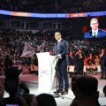 Počeo skup SNS u Areni Ispred objekta zastave i baloni, unutra veliki broj građana: Obraćanje Vučića oko 18 sati (foto, video)…