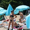 "Izbacuje vodu i preukusan je" Jovana Jeremić izgleda nikada bolje, a kune se u ovaj čaj - odličan je za nadutost: "Zdrav…