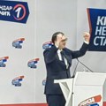 Vučić na završnom skupu U Kragujevcu: Da ih pobedimo i da obezbedimo apsolutnu većinu u Skupštini Srbije (foto/video)