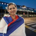 "Sport je brutalan, tako je kako je" Angelina Topić sletela u Beograd, evo šta je rekla o povredi i podršci Novaka…