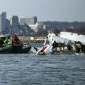 SAD: Nađene crne kutije iz aviona koji se sudario s helikopterom: Šta je neuobičajeno u ovom slučaju