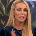 Vrelo izdanje voditeljke pinka zapalilo muške gledaoce! Obukla najprovokativniju haljinu, a grudi u prvom planu