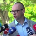 Član Predsedništva Srpske liste Simić: Uvek smo pozivali na mir, oni koji su palili međunarodna vozila danas su u kosovskoj…
