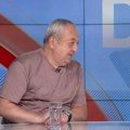 Vujović: Izjava Šešelja "providan manevar političkog oca i sina"