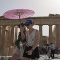 Temperatura u Atini premašila 40 stepeni: Turisti na Akropolju se žale da nikad nisu iskusili ovakvu vrućinu