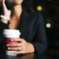 Luckin Coffee konkuriše kompaniji Starbucks u SAD