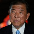 Neverovatan slučaj u Japanu: Zemlja iz Fukušime premeštena u dvorište premijera kao dokaz da je bezbedna