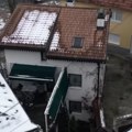 Ima milione, a živi u skromnoj kući! Niko ne veruje da je ovo dom jednog od najpoznatijih pevača sa naših prostora!