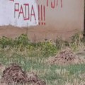 Графити против СНС-а у Горњем Вртогошу ФОТО
