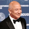 Bezos predviđa život miliona ljudi u svemiru
